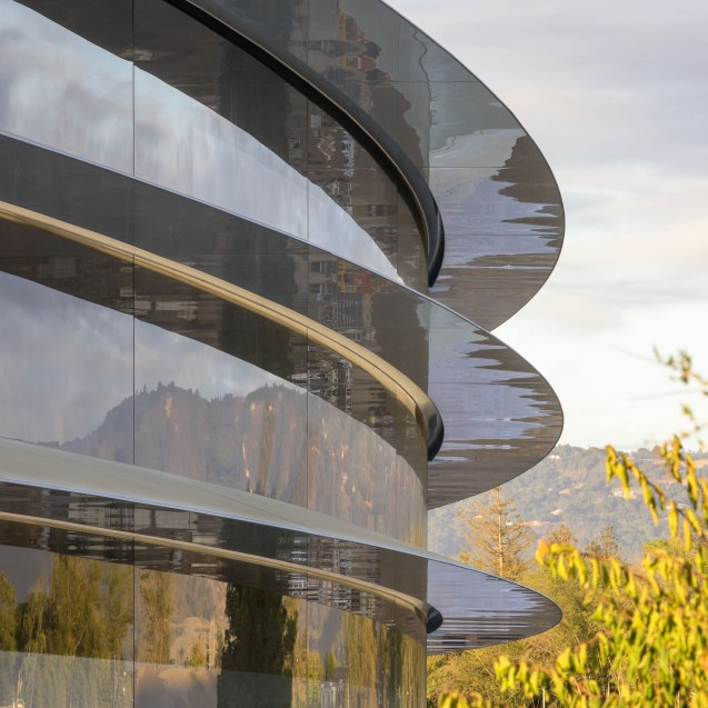 apple-park-campus-foster-partners