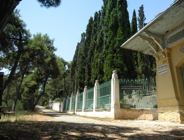 Heybeliada Müslüman Mezarlığı
